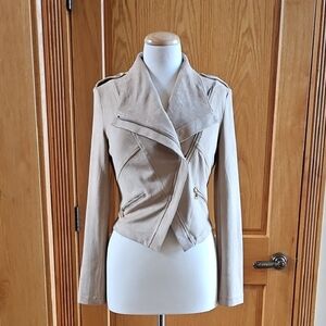 PRIVY FAUX SUEDE LEATHER BIKE STYLE JACKET IN SIZE MEDIUM.